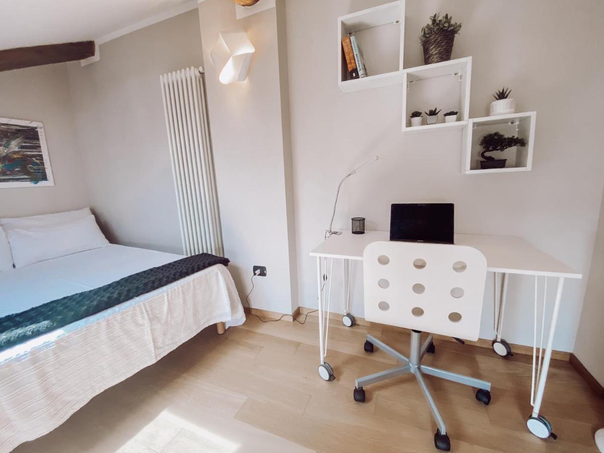 Historic Center Charming Apartment Free Wi-Fi Savigliano Εξωτερικό φωτογραφία